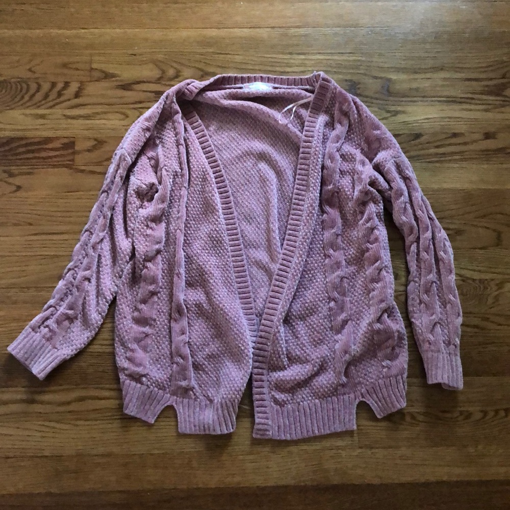 Supper cute velvety sweater